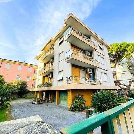 Casa Rosetta - Relax In Centro - Parcheggio Privato, Mare A 2 Passi * Bordighera
