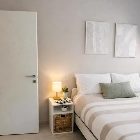 Casa Rosetta - Relax In Centro - Parcheggio Privato, Mare A 2 Passi Lejlighed *