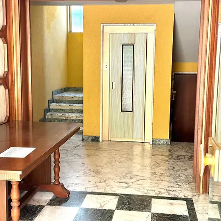 Casa Rosetta - Relax In Centro - Parcheggio Privato, Mare A 2 Passi