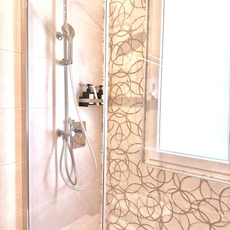 Casa Rosetta - Relax In Centro - Parcheggio Privato, Mare A 2 Passi Bordighera