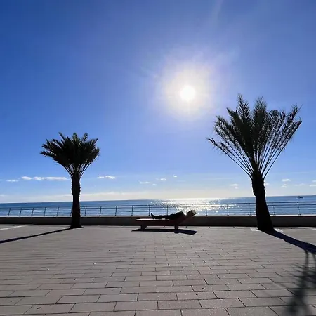 Apartamento Casa Rosetta - Relax In Centro, Parcheggio Privato, Mare A 2 Passi Bordighera