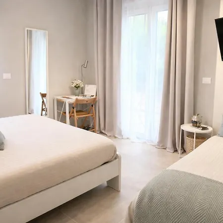 Apartment Casa Rosetta - Relax In Centro - Parcheggio Privato, Mare A 2 Passi *
