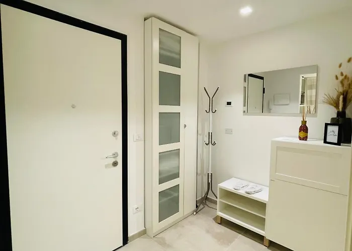 Casa Rosetta - Relax In Centro - Parcheggio Privato, Mare A 2 Passi Bordighera