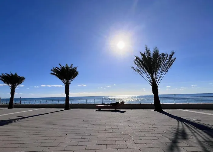 Apartamento Casa Rosetta - Relax In Centro - Parcheggio Privato, Mare A 2 Passi Bordighera
