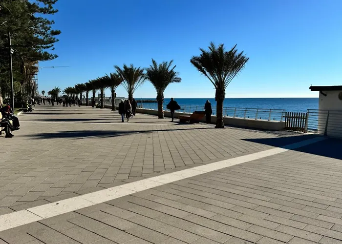 Casa Rosetta - Relax In Centro - Parcheggio Privato, Mare A 2 Passi Bordighera